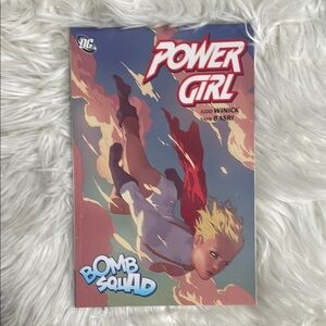 2011 Power Girl Comic Book paperback WINICK BASRI